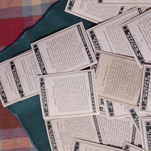 Churchman's cigarette cards - Holidays in Britain 🇬🇧 - Picture 9 of 13